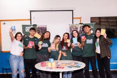 Jovens levam educação ambiental para escolas e ajudam a formar agentes pelo clima