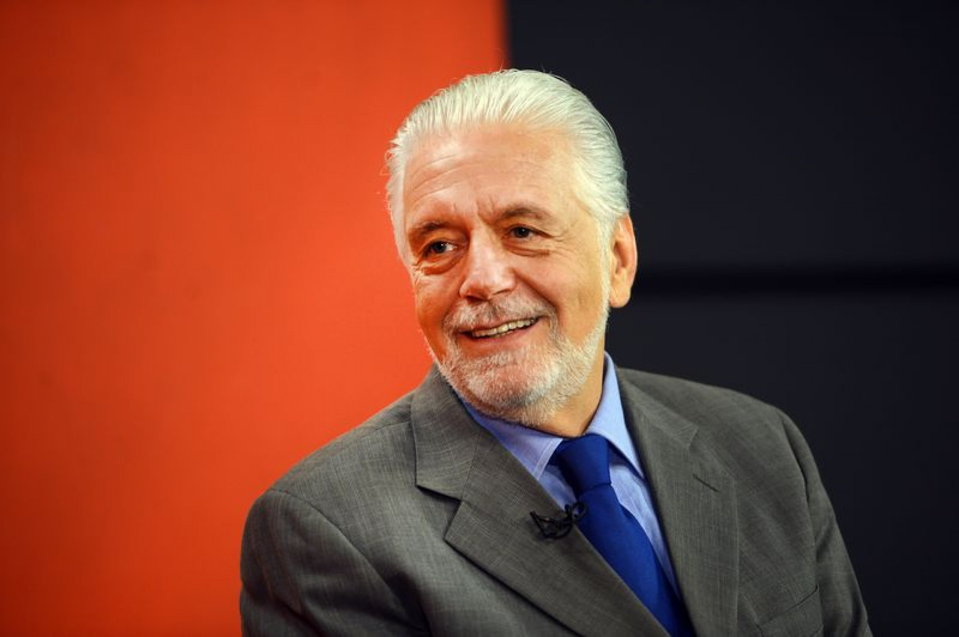 Jaques Wagner pede que STF adie discussão sobre Moraes e Mendonça