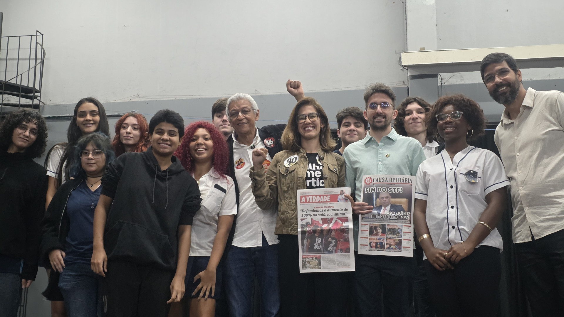 Cyro Garcia, do PSTU, e Juliete Pantoja, do UP, participaram de um debate no Colégio Pedro II - Divulgação