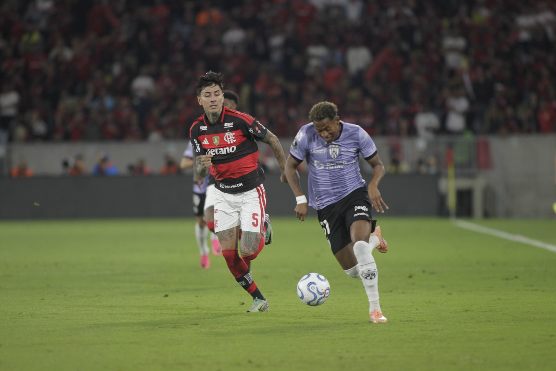 Flamengo enfrentou o Independiente del Valle, do Equador, no Maracan&atilde; - Reginaldo Pimenta/Ag&ecirc;ncia O Dia
