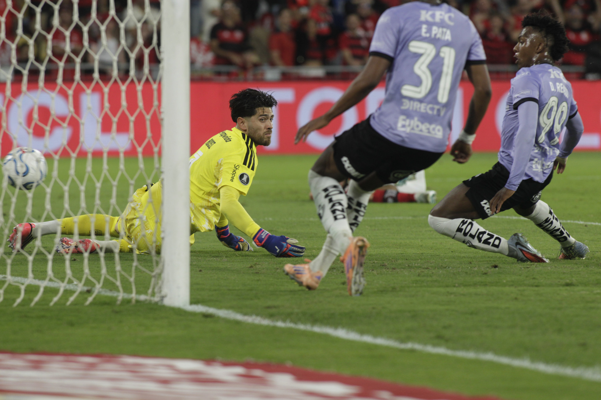Flamengo enfrentou o Independiente del Valle, do Equador, no Maracan&atilde; - Reginaldo Pimenta/Ag&ecirc;ncia O Dia