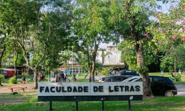 UFRJ apura gravação de conteúdo pornográfico em banheiros no campus