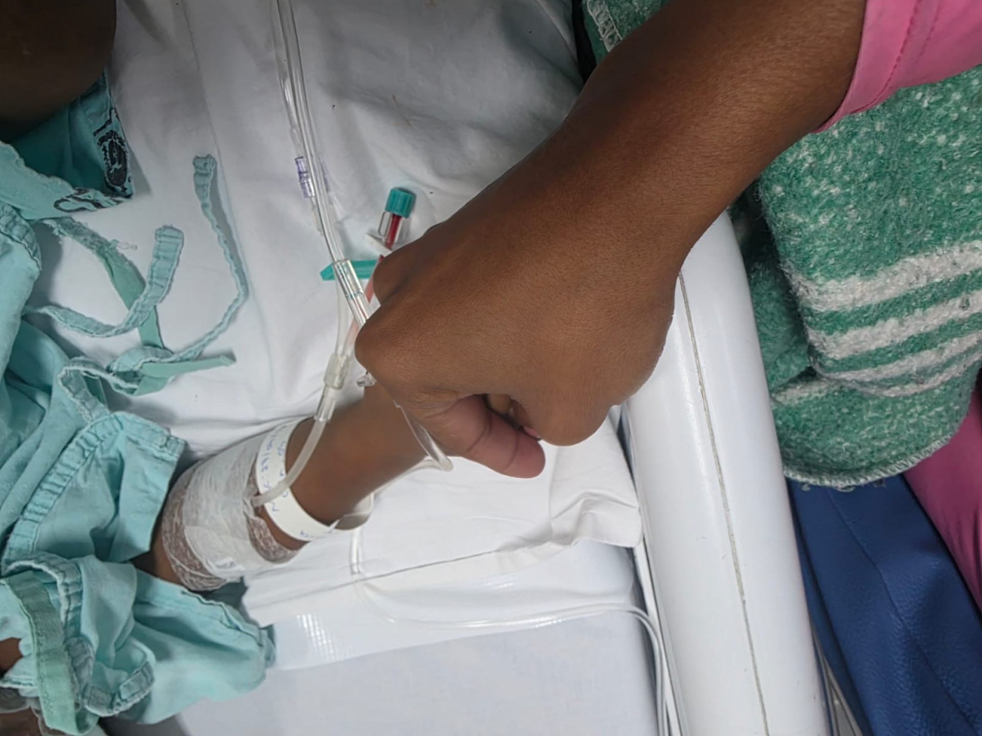 Menino de 3 anos está internado no Hospital Estadual Alberto Torres, em São Gonçalo - Reprodução