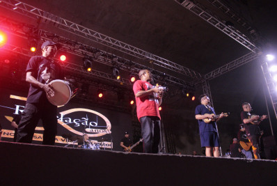 Grupo Revelação no DAHORA Festival no Parque Madureira neste sábado (19). - Carlos Elias Junior/ Agência O Dia
