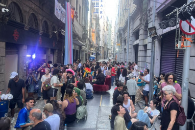 Marcha Trans & Travesti reúne multidão no Centro do Rio