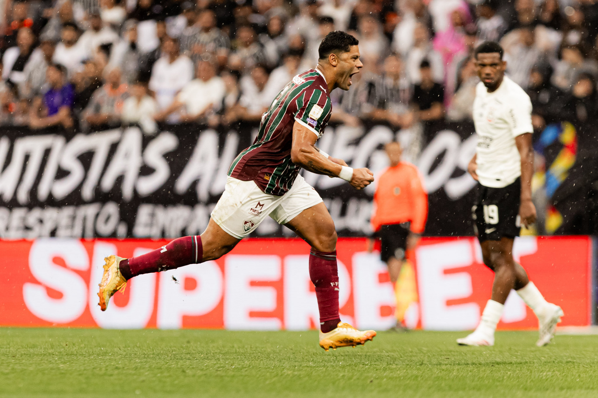 Hulk marcou dois gols para o Fluminense contra o Corinthians - Marina Garcia/Fluminense FC