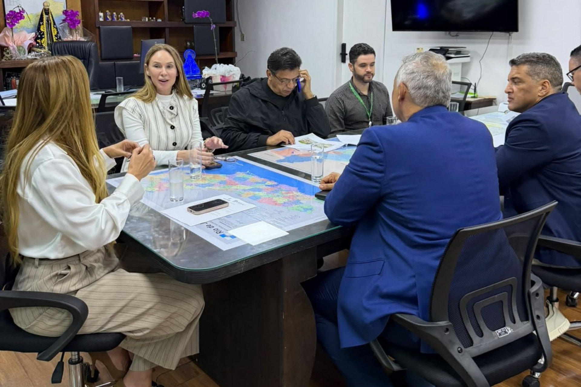 Interven&ccedil;&otilde;es foram articuladas pelo prefeito Carlos Augusto para recuperar trechos das estradas. - Foto: Divulga&ccedil;&atilde;o