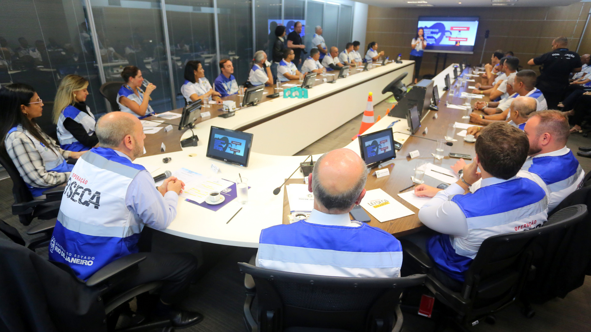 Governador Ricardo Couto se reúne com agentes cadeirantes da Operação Lei Seca nesta segunda-feira (21)
 - Divulgação/Governo do Rio