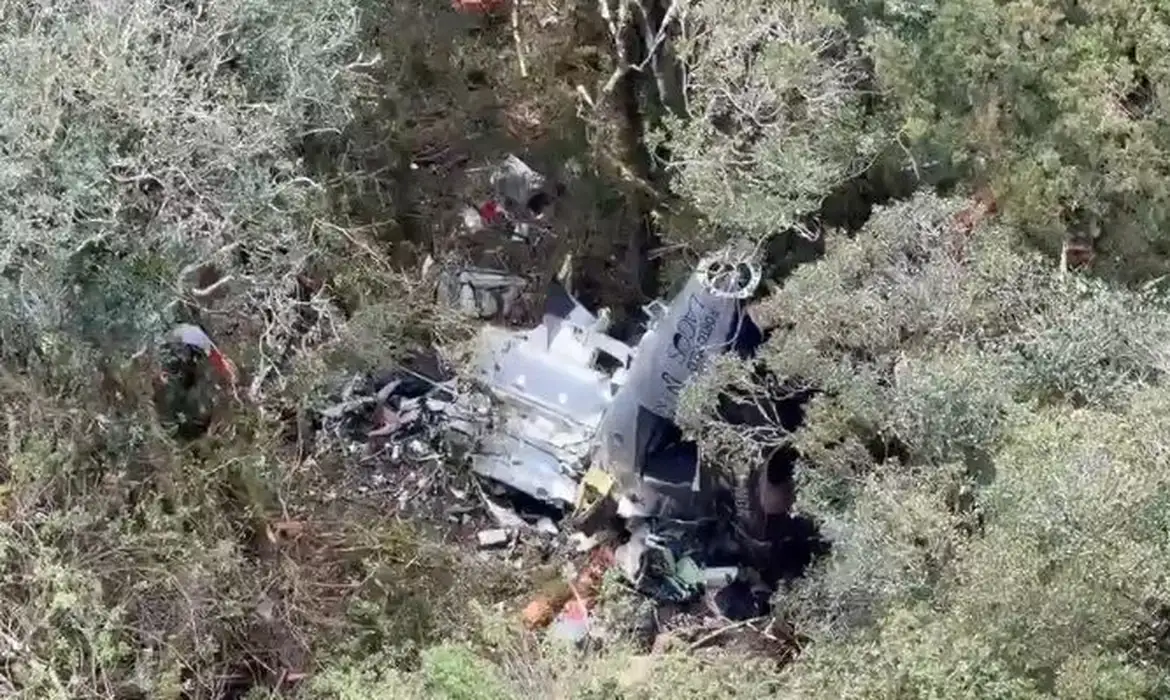 Helicóptero com Rick foi encontrado em área de difícil acesso em SC