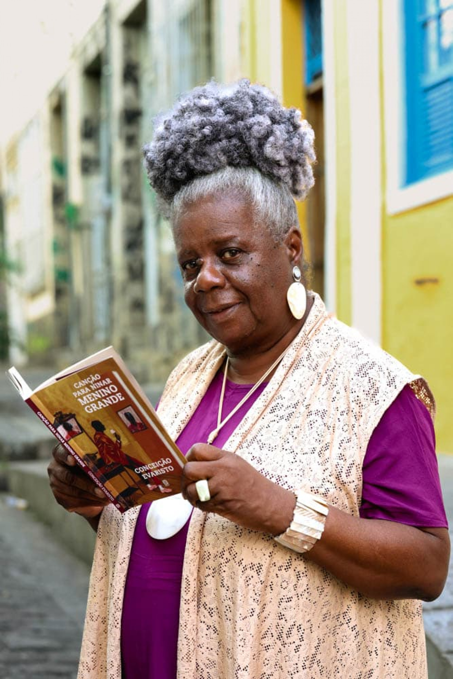 Festa Literária de Duque de Caxias reúne nomes da literatura brasileira