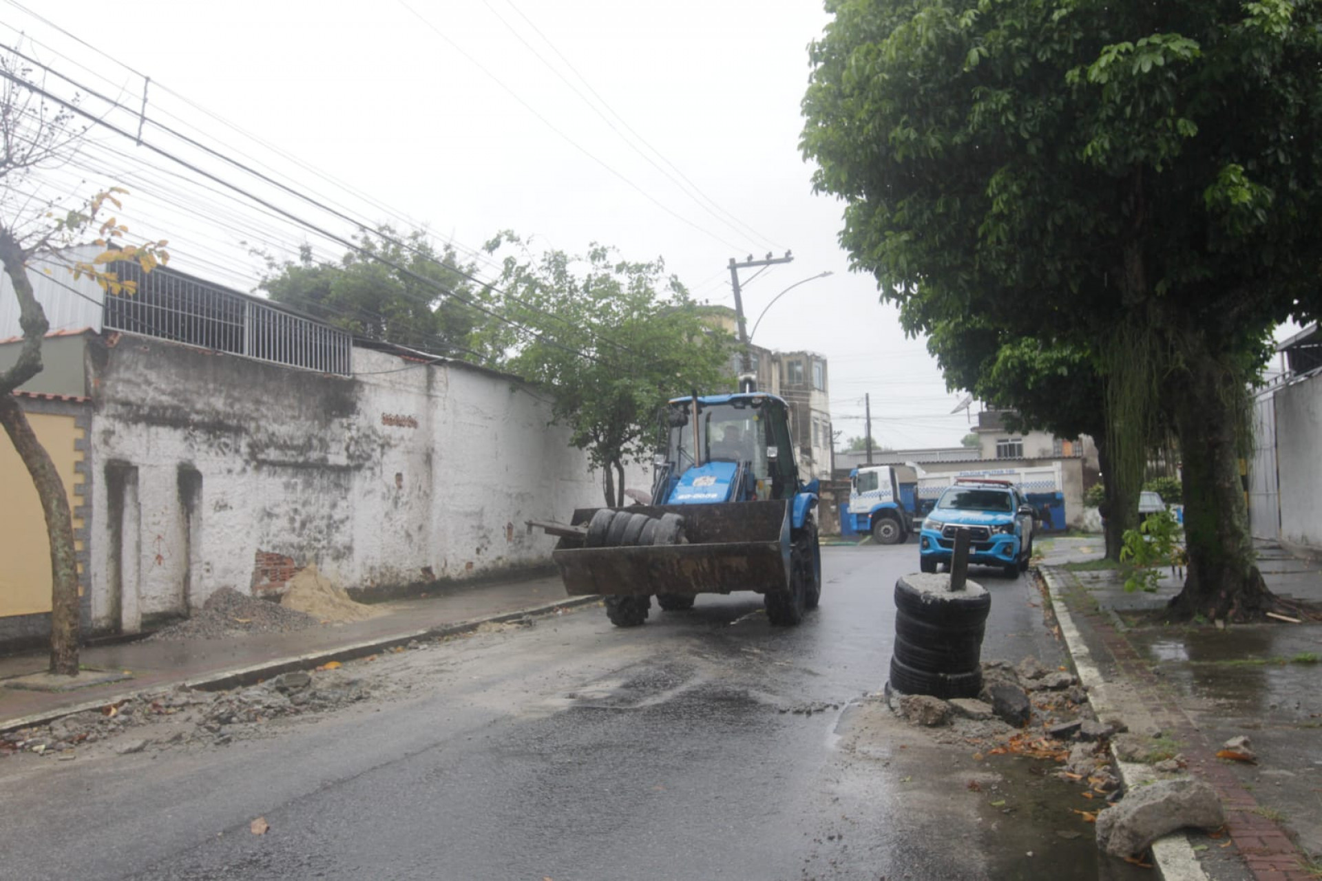 Policias militares retiram barricadas da comunidade do Fubá, na Zona Norte do Rio - Reginaldo Pimenta / Agência O Dia