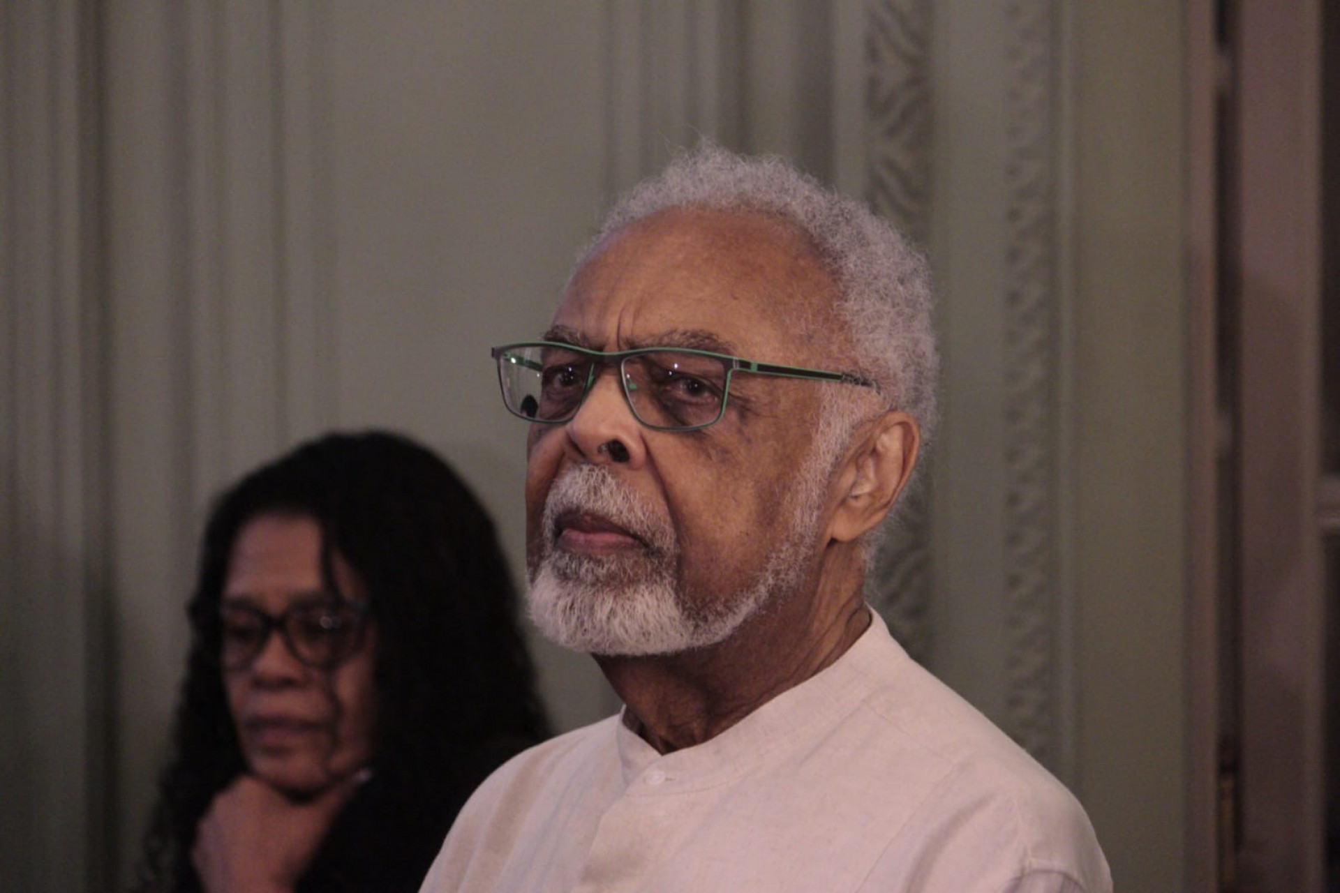 Gilberto Gil compareceu ao velório do amigo Zuenir Ventura - Carlos Elias Junior / Agência O Dia