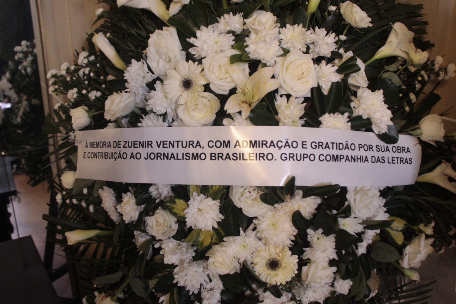Zuenir Ventura recebeu coroas de flores em seu velório, ocorrido nesta quarta-feira (23) - Carlos Elias Junior / Agência O Dia