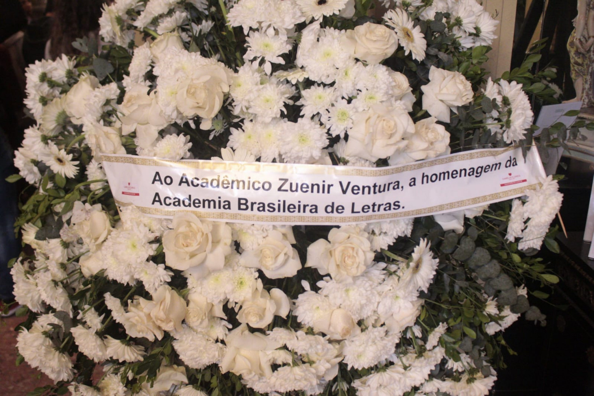 Zuenir Ventura recebeu coroas de flores em seu velório, ocorrido nesta quarta-feira (23) - Carlos Elias Junior / Agência O Dia
