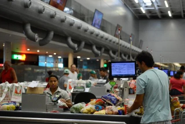 CPF por desconto: especialistas explicam o que consumidor deve saber