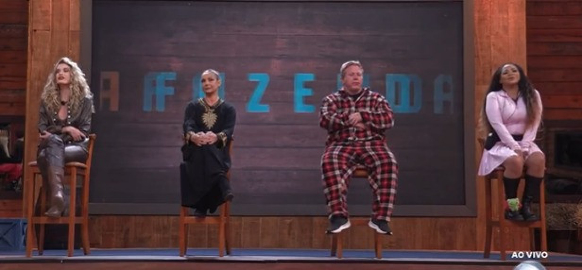 A primeira roça de 'A Fazenda 18' começou com Stephanie, Giovanna, Serginho e Darlin na baia - Reprodução / Record