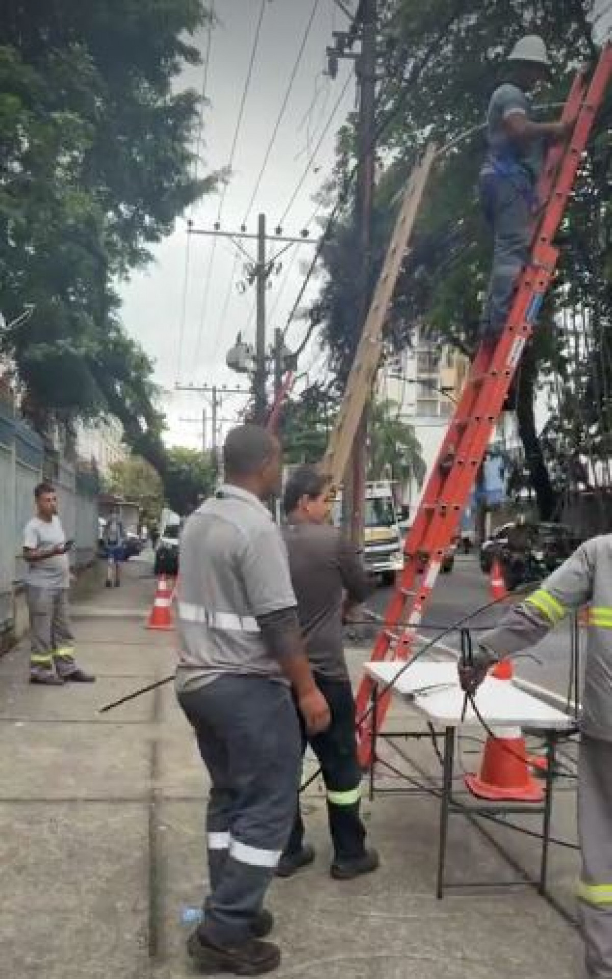 Homem morreu após choque elétrico em prédio desativado - Ana Fernanda Freire