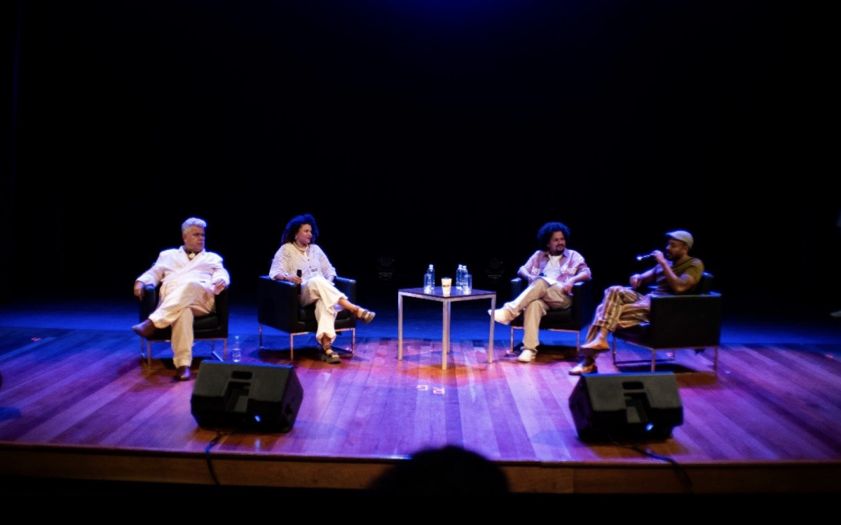 Festa Liter&aacute;ria de Caxias encerra primeira edi&ccedil;&atilde;o com Milton Cunha - Divulga&ccedil;&atilde;o/Prefeitura de Duque de Caxias