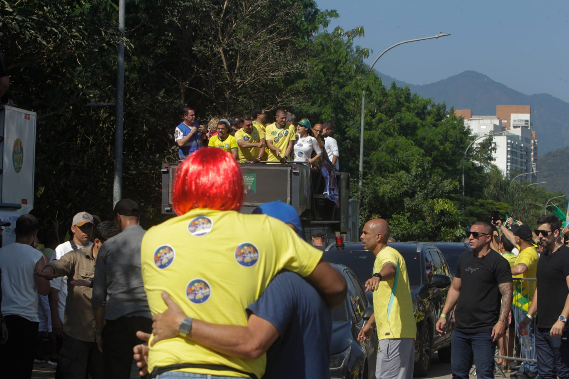 Comício de Flávio Bolsonaro e Douglas Ruas reúne multidão na Zona Sudoeste do Rio - Reginaldo Pimenta / Agência O Dia