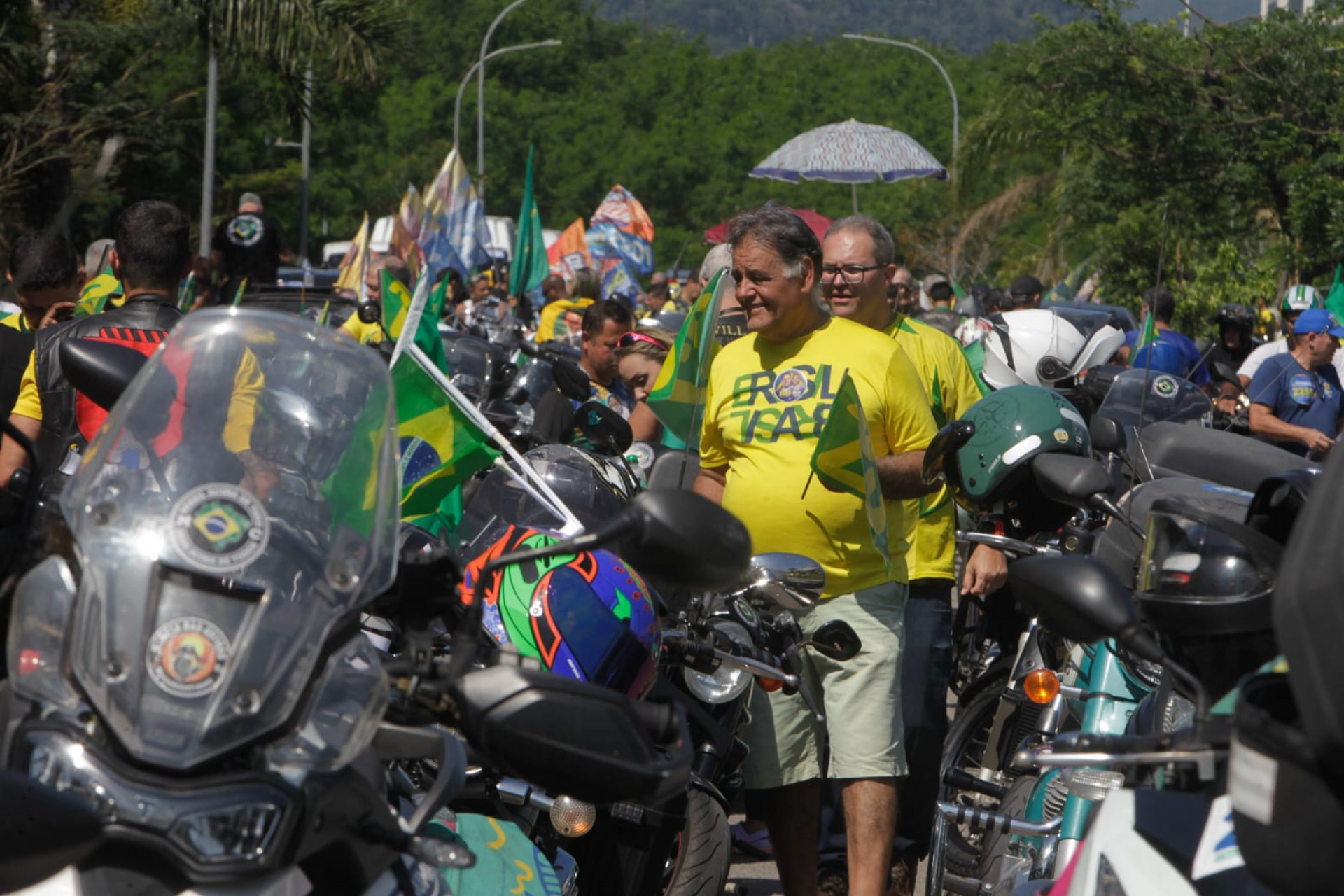 Comício de Flávio Bolsonaro e Douglas Ruas reúne multidão na Zona Sudoeste do Rio - Reginaldo Pimenta / Agência O Dia