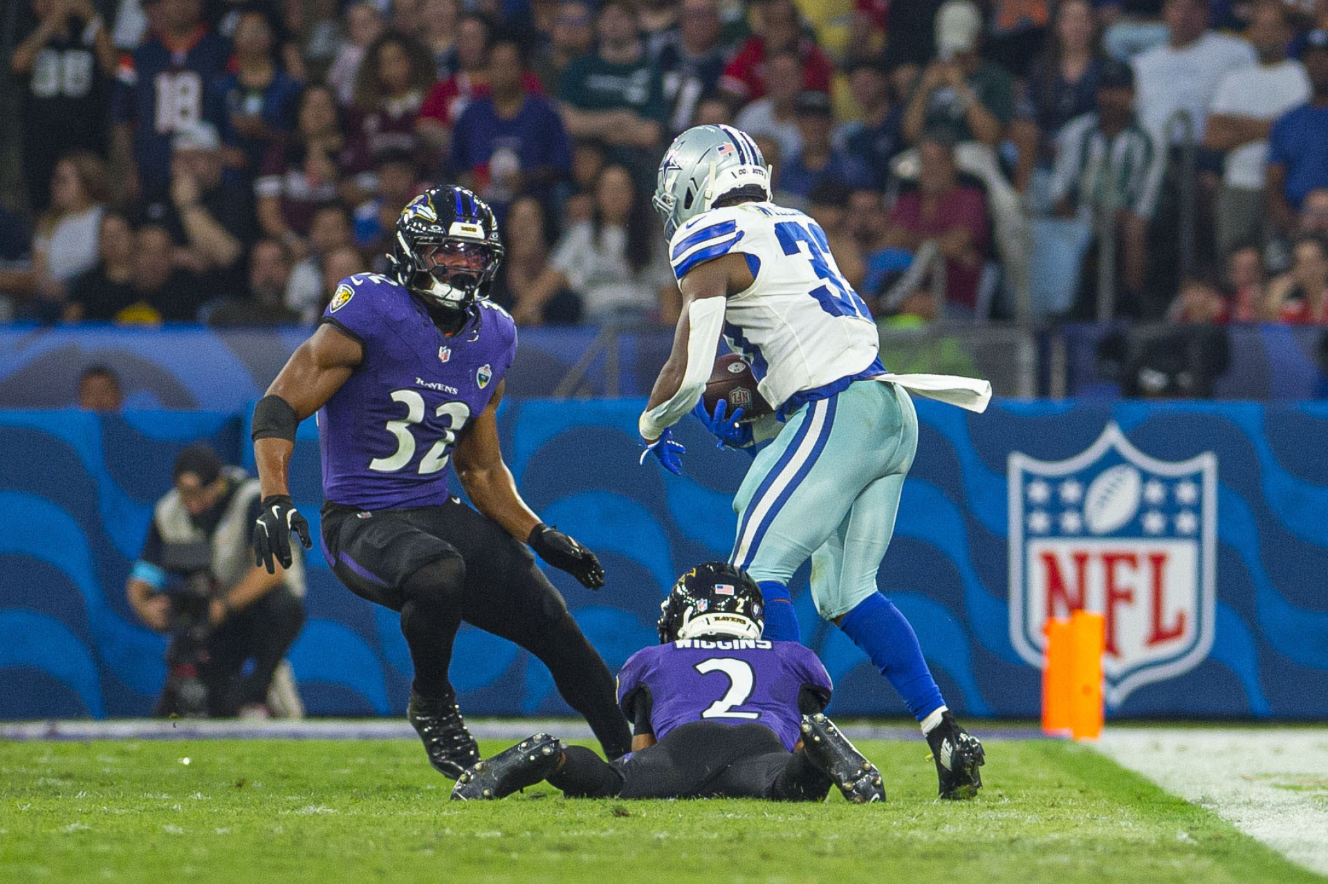 Dallas Cowboys e Baltimore Ravens se enfrentaram neste domingo (27), no Maracan&atilde; - Armando Paiva/Parceiro/Ag&ecirc;ncia O Dia