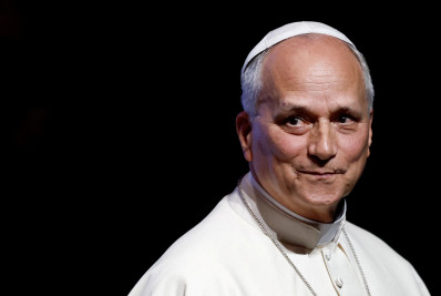 Papa Leão XIV pede paz e alerta contra 'ilusão do rearmamento'