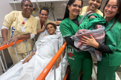 Bebê nasce na emergência do Hospital Estadual Alberto Torres