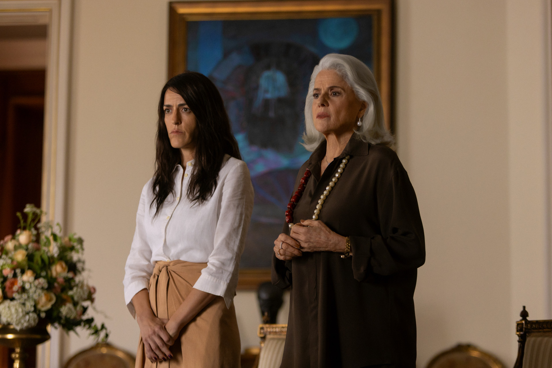 'Dom de Iludir': Bárbara Petrov (Luciana Paes) e Lúcia Rossetti (Marieta Severo) - Marcos Serra Lima / Netflix
