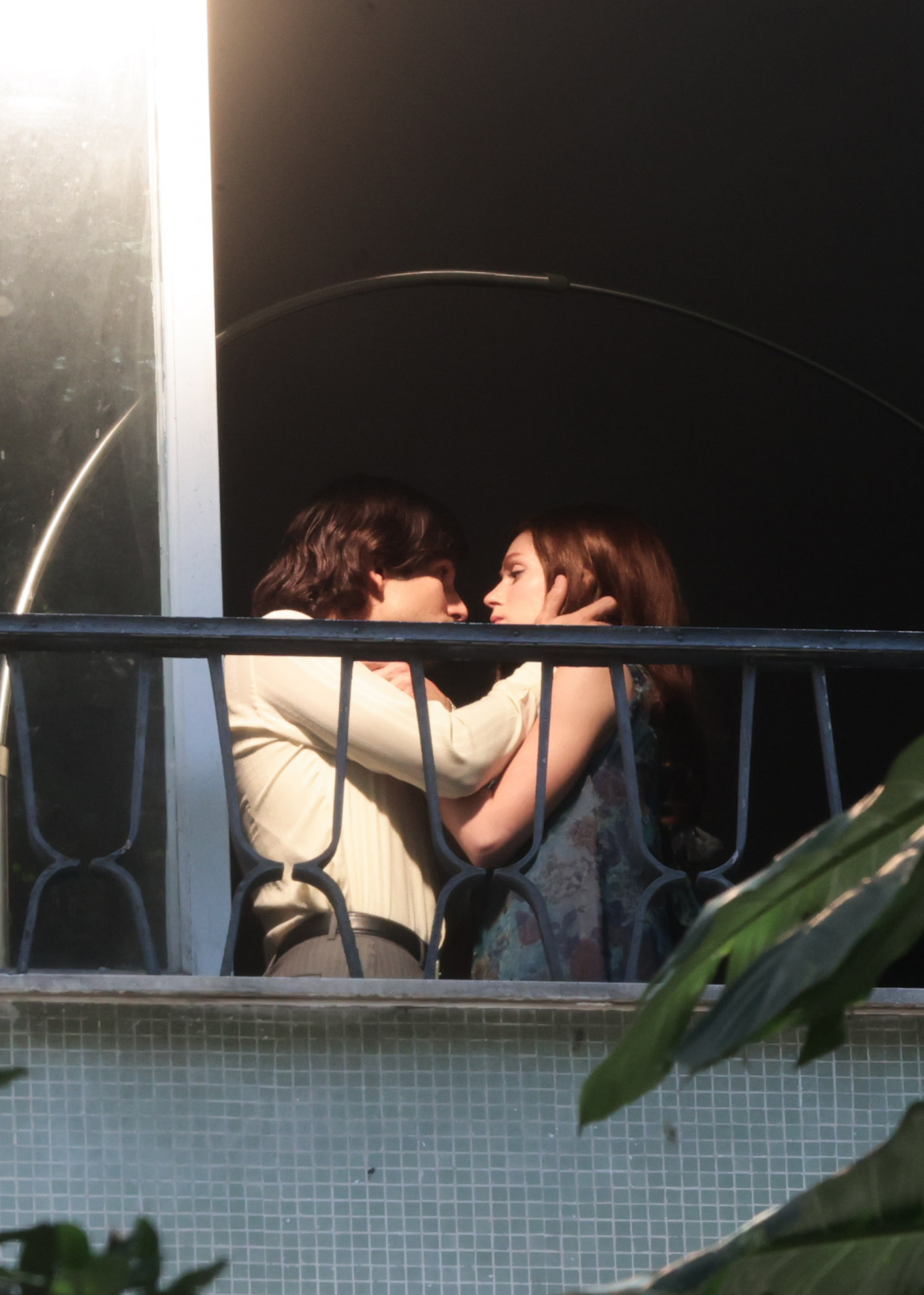 Marina Ruy Barbosa e Victor Medeiros nas gravações de cinebiografia - Brazil News