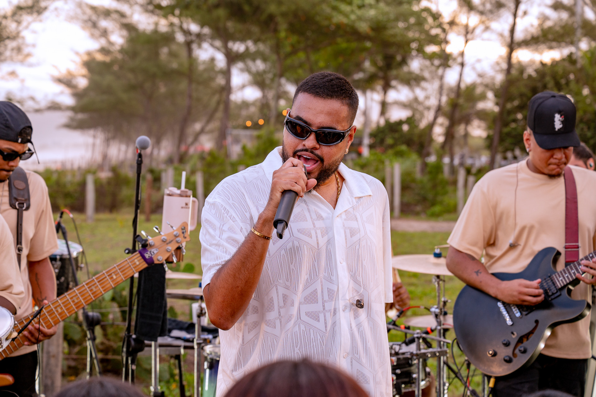 Yan realiza show gratuito no Parque Oeste, em Inhoaíba - Divulgação