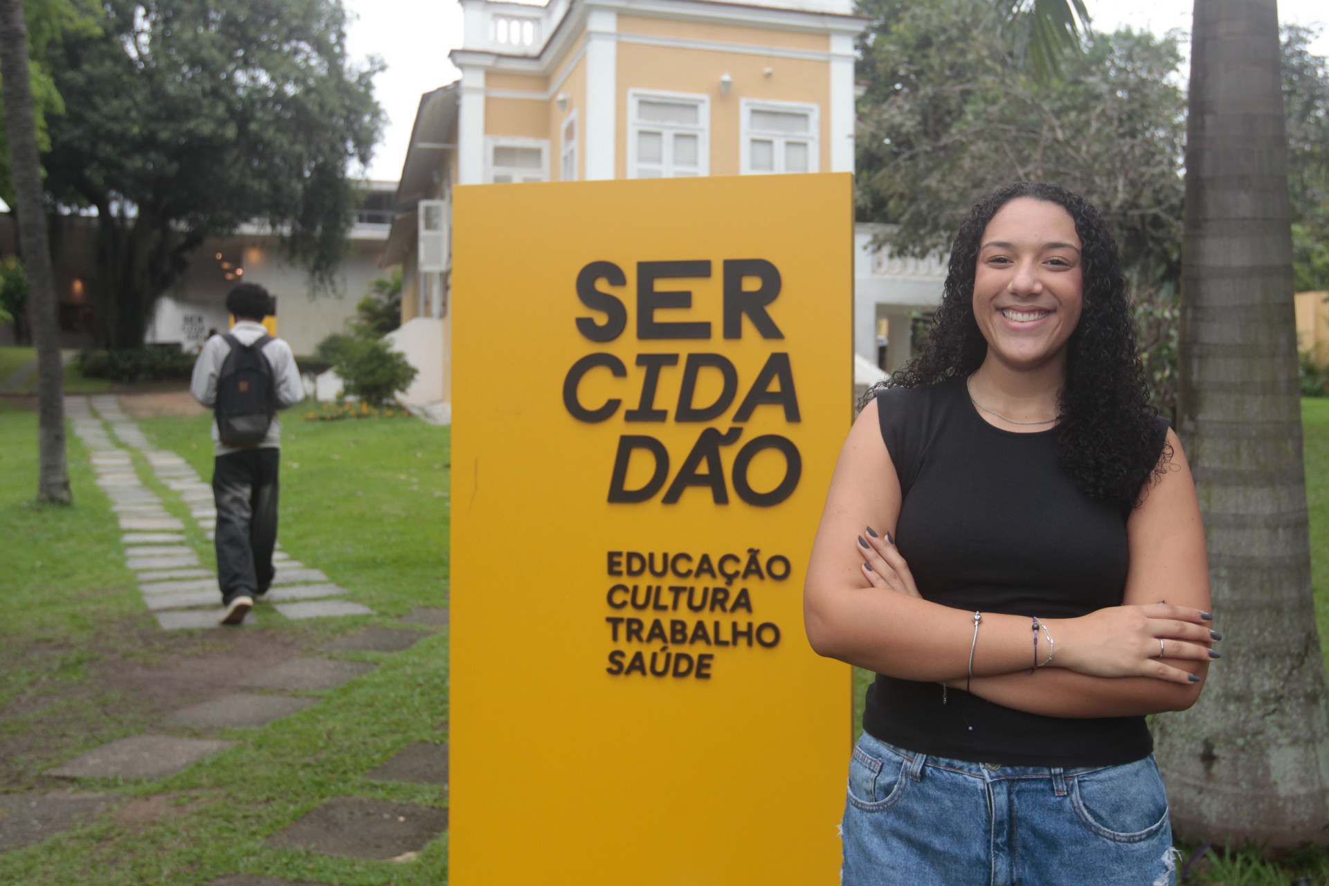 Maria Clara Dias dos Santos, 18 anos, vai votar pela primeira vez nas elei&ccedil;&otilde;es 2026 - Reginaldo Pimenta/Ag&ecirc;ncia O Dia