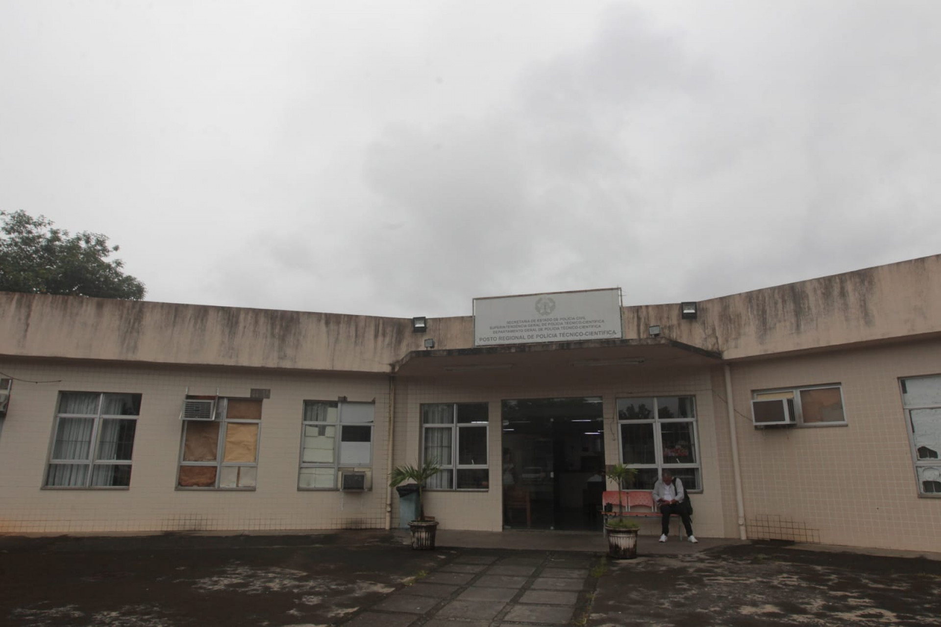 Corpos foram levados para o Instituto Médico Legal (IML) de Campo Grande - Reginaldo Pimenta / Agência O Dia