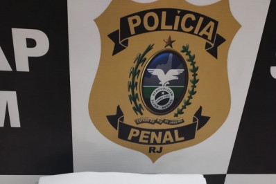 Visitante é presa ao tentar entrar em presídio com maconha