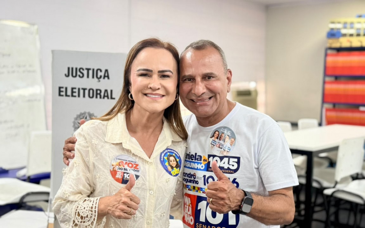 Waguinho ao lado da mulher, Daniela