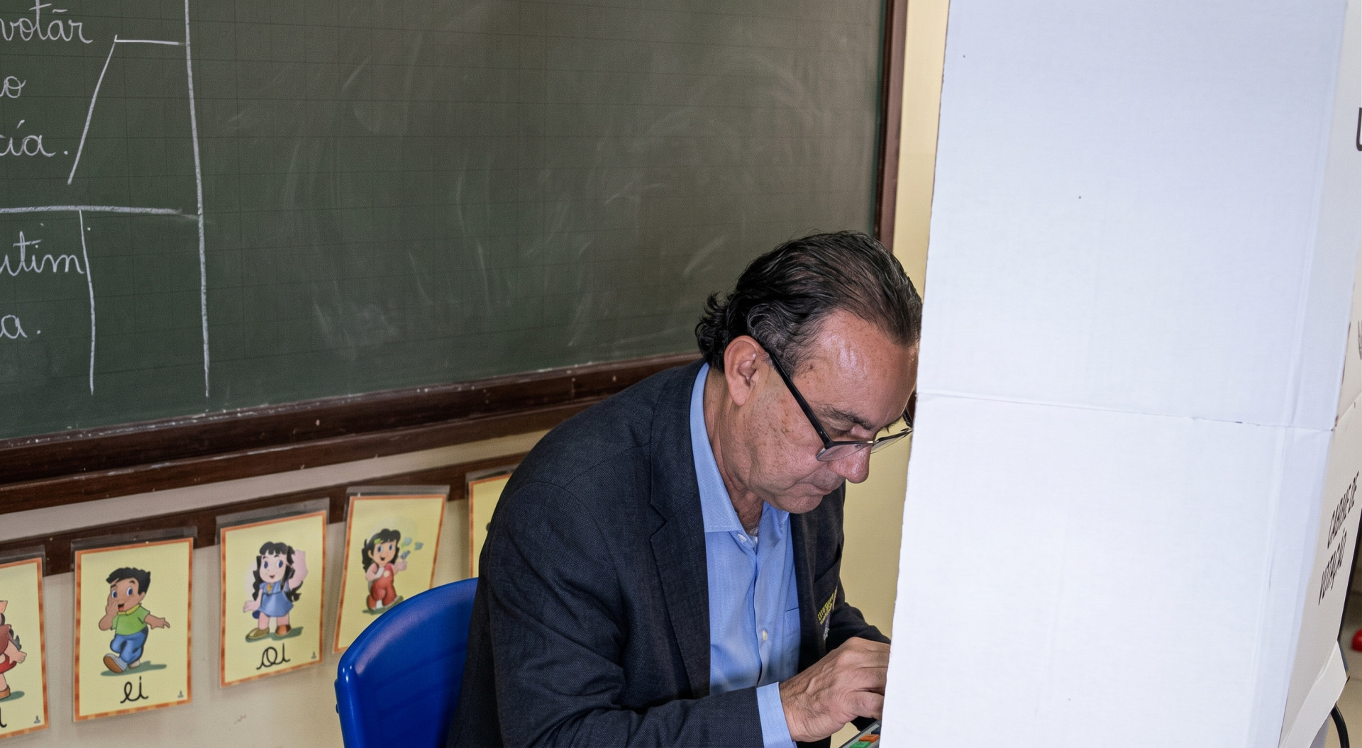 Augusto Cury votou na cidade de Colina, no interior de S&atilde;o Paulo, neste domingo