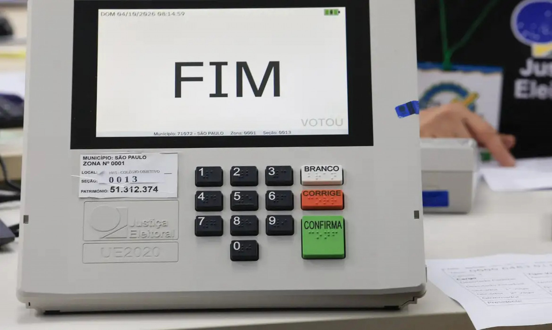 TSE n&atilde;o informa os motivos que levaram &agrave; substitui&ccedil;&atilde;o das urnas