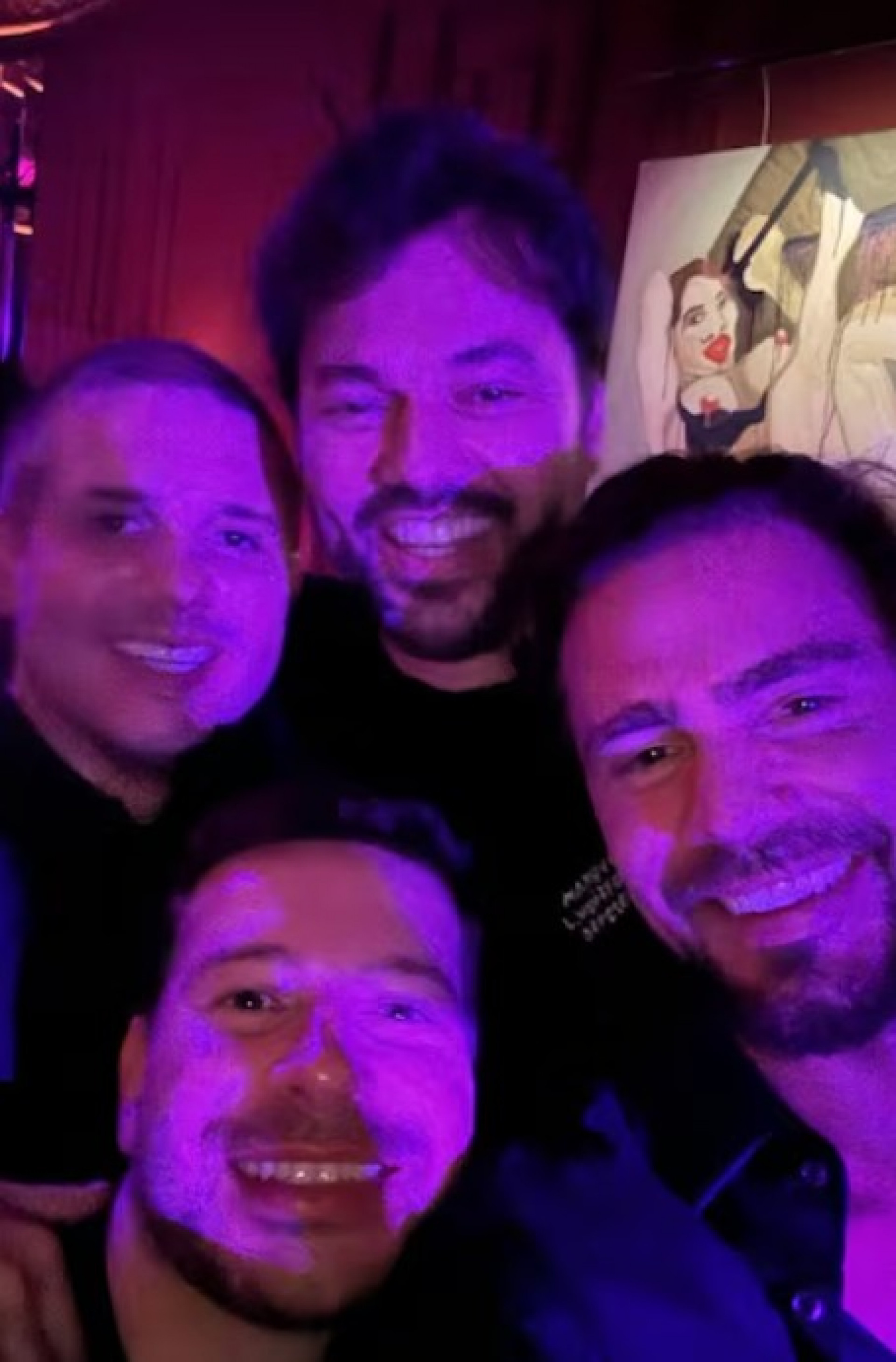 Celular de Vorcaro mostra novas fotos com Ciro e Motta em viagem a Londres, diz revista