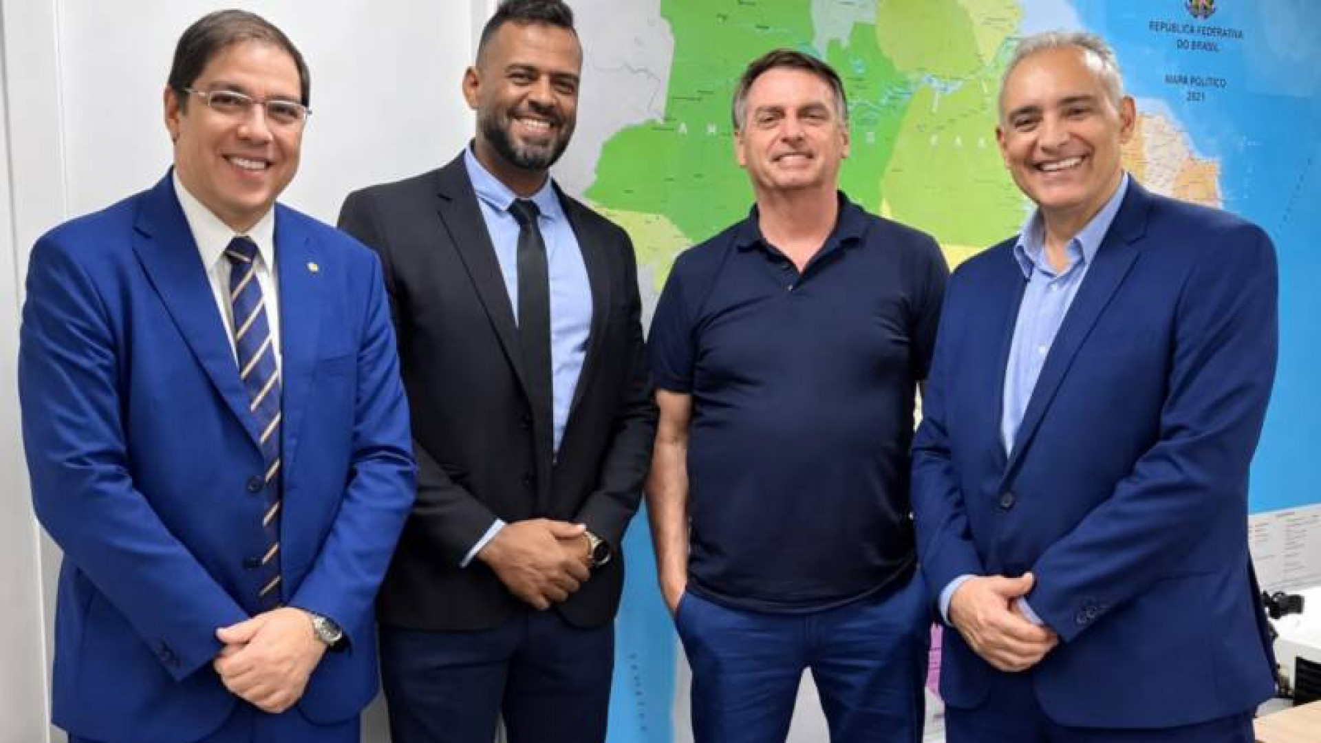 Altineu C&ocirc;rtes recebeu 1.644 votos em Rio das Ostras com apoio de lideran&ccedil;as pol&iacute;ticas locais