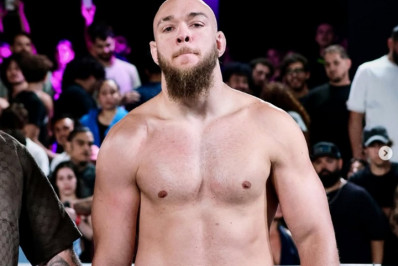 Valter Walker surpreende ao apostar em nocaute de Sergei Pavlovich sobre Poatan no UFC 335