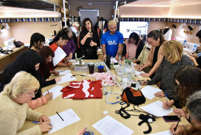 Ateliê Criativo realiza oficinas, exposição e desfile sustentável 