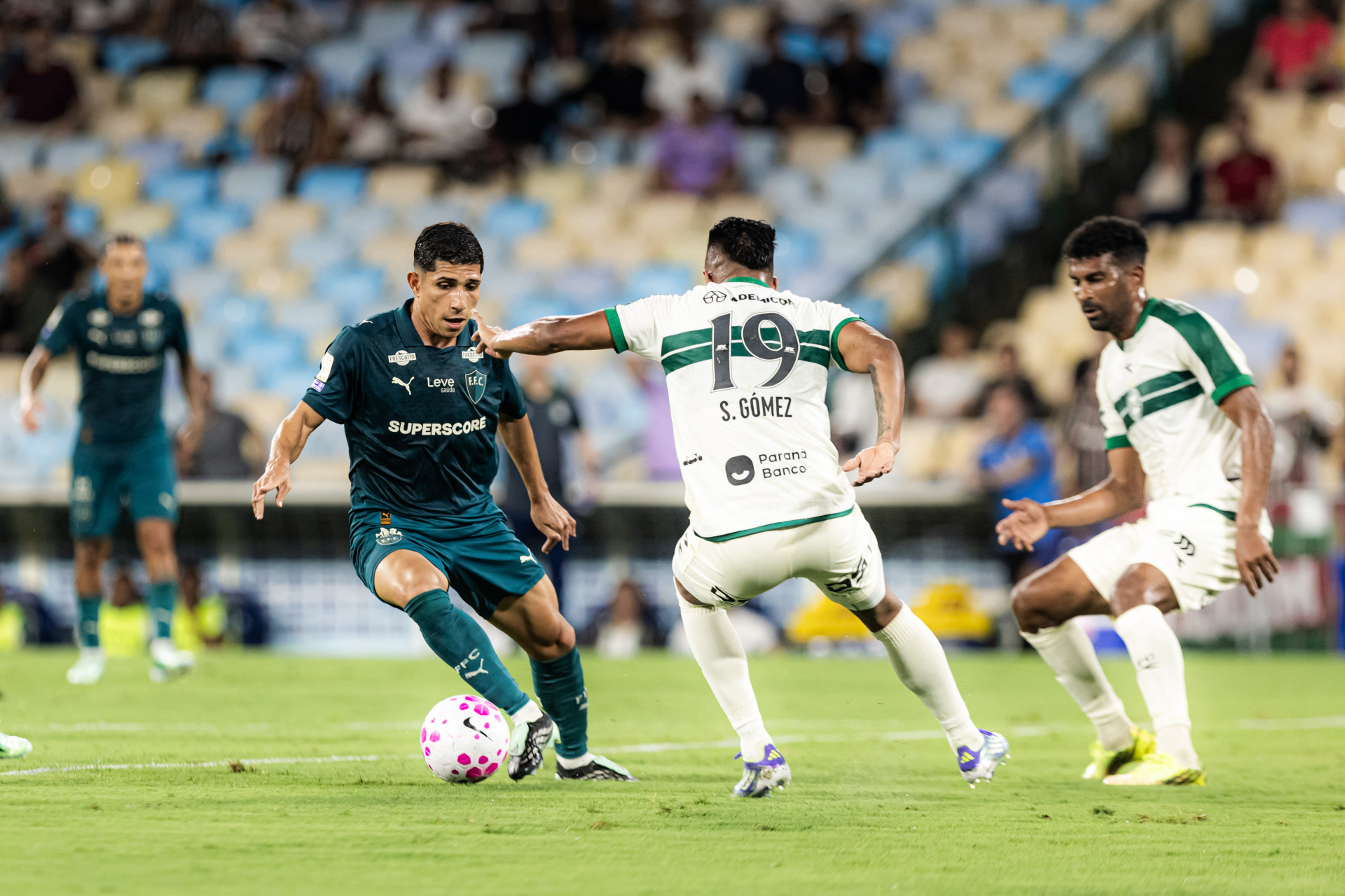 Savarino n&atilde;o marcava desde o dia 27 de maio, contra o La Guaira, pela Libertadores - Marina Garcia / Fluminense FC