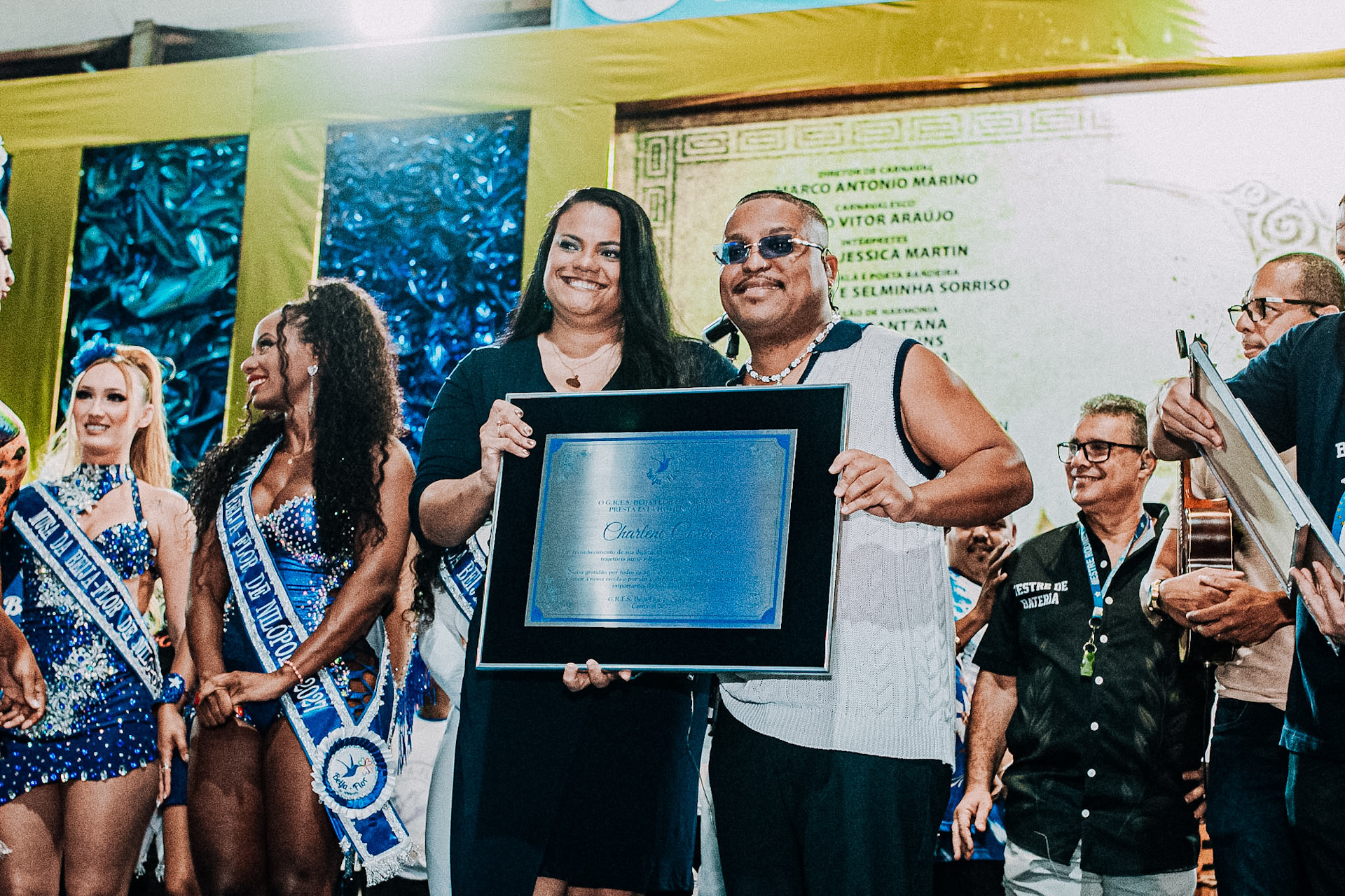 A Beija-Flor anunciou que, para o Rio Carnaval 2027, trará time de musas e um muso - AmiChavy / Beija-Flor
