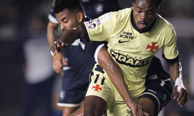 Vasco cria chances,<br>mas não sai do zero com Remo em São Januário