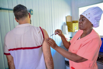 Belford Roxo recebe ação de vacinação de resgate contra meningite 