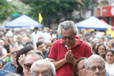 Devotos celebram Nossa Senhora da Conceição Aparecida: 'Muita fé'
