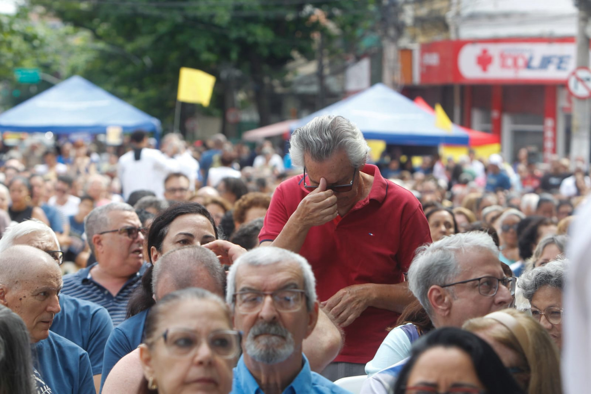 Milhares de fiéis se reuniram na Igreja Matriz de Nossa Senhora da Conceição Aparecida - Reginaldo Pimenta / Agência O Dia