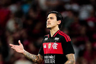 Pedro vive seca de gols no Flamengo e pode deixar equipe titular