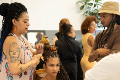 Programa gratuito forma jovens talentos da moda em Friburgoo