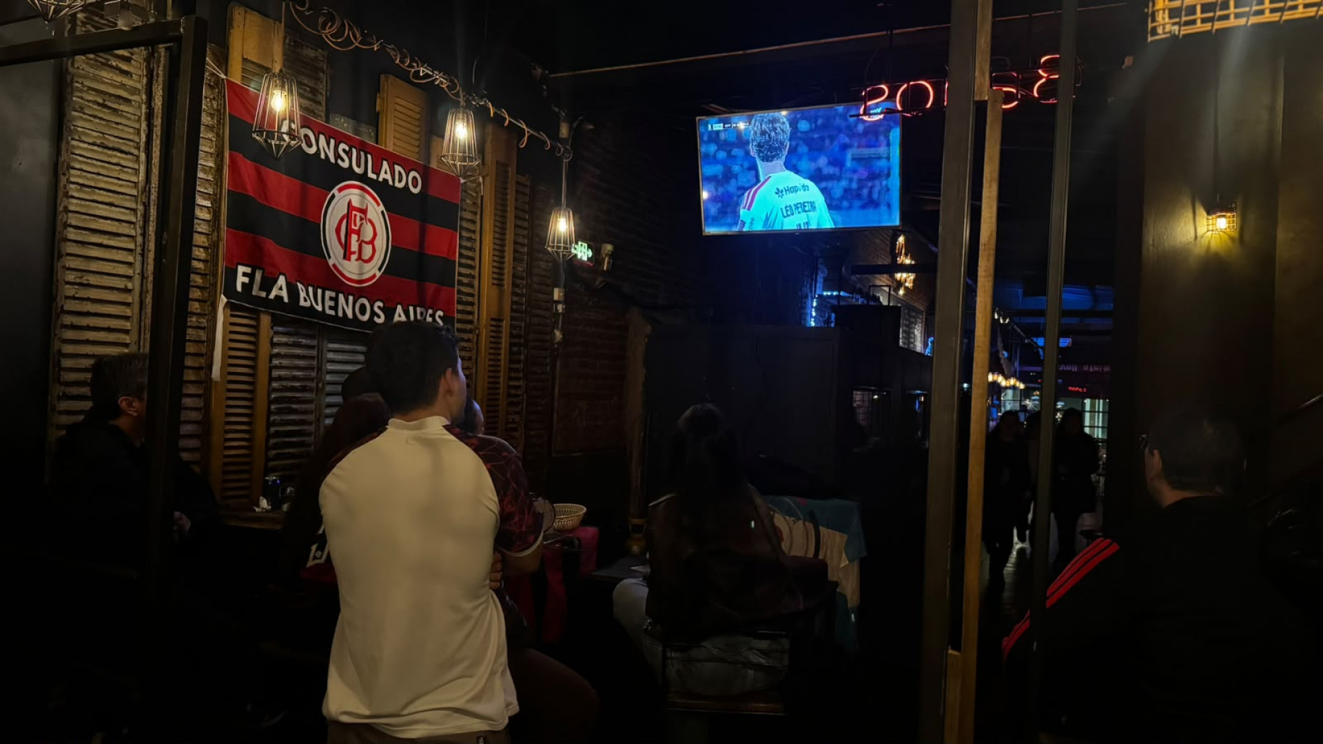 Flamenguistas de Buenos Aires se unem por paixão pelo clube