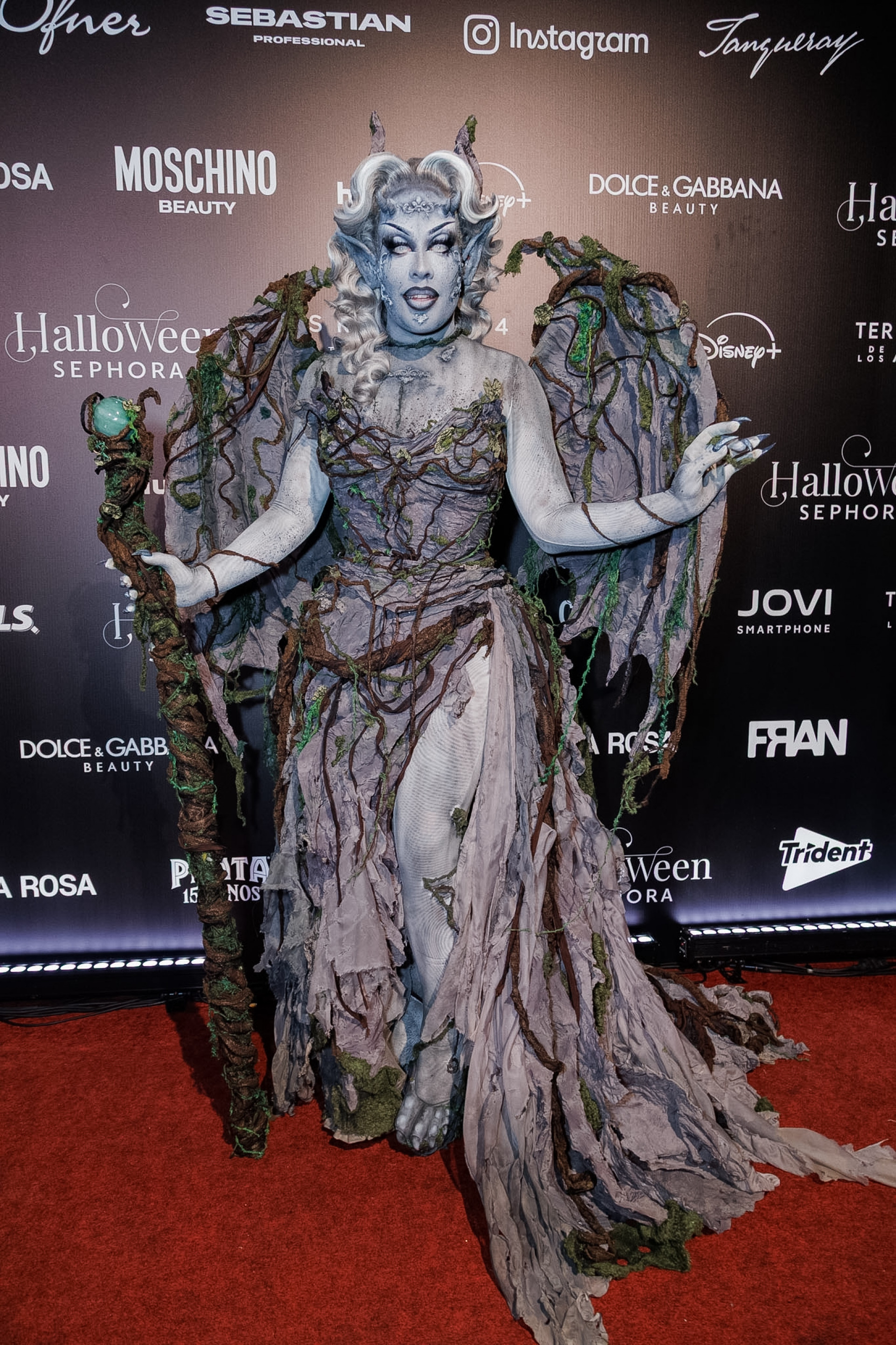 Famosos capricham nas fantasias para baile de Halloween em São Paulo